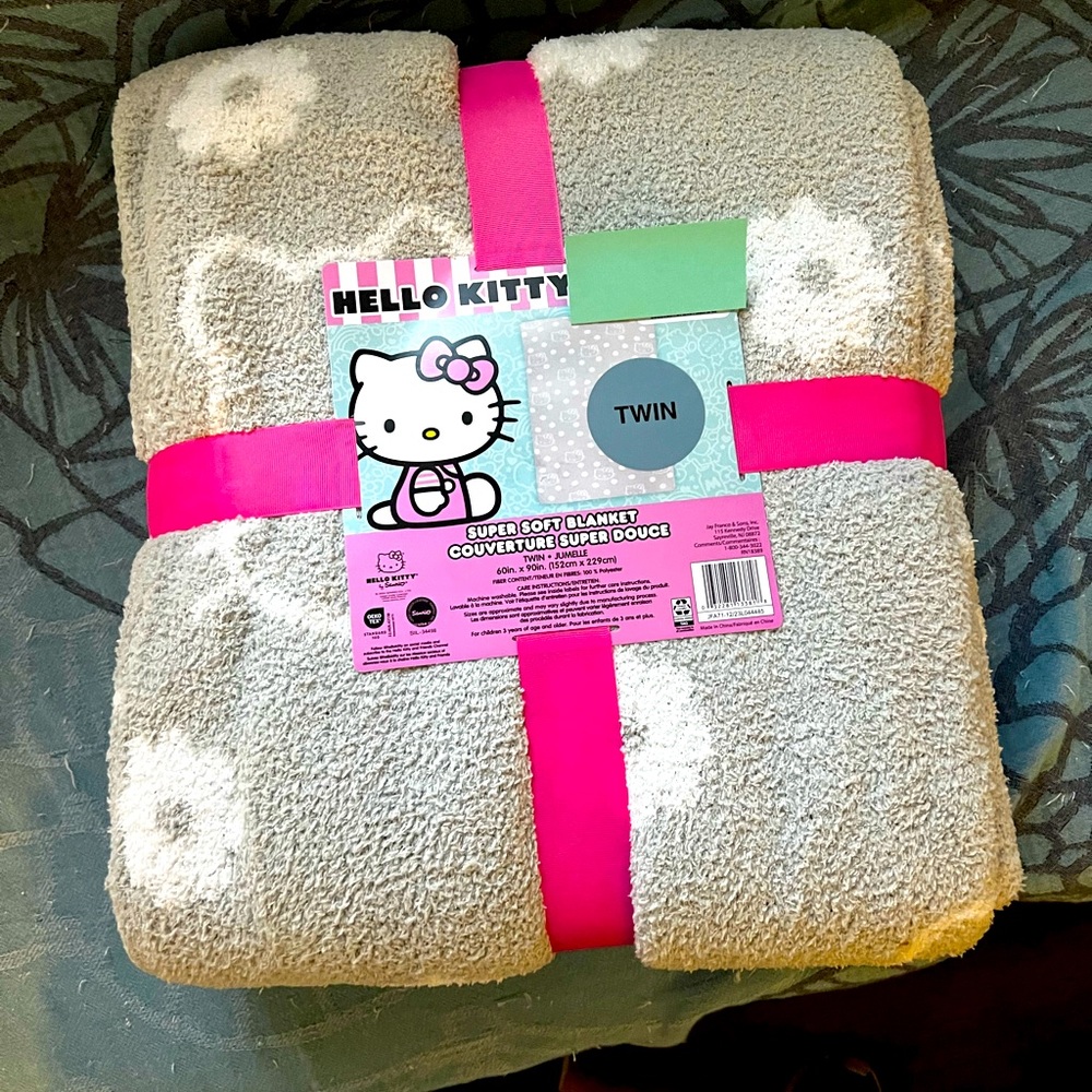 Hello Kitty Blanket